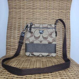 Coach Swing Bag Crossbody Canvas Signature C Logo Brown Khaki Jacquard
